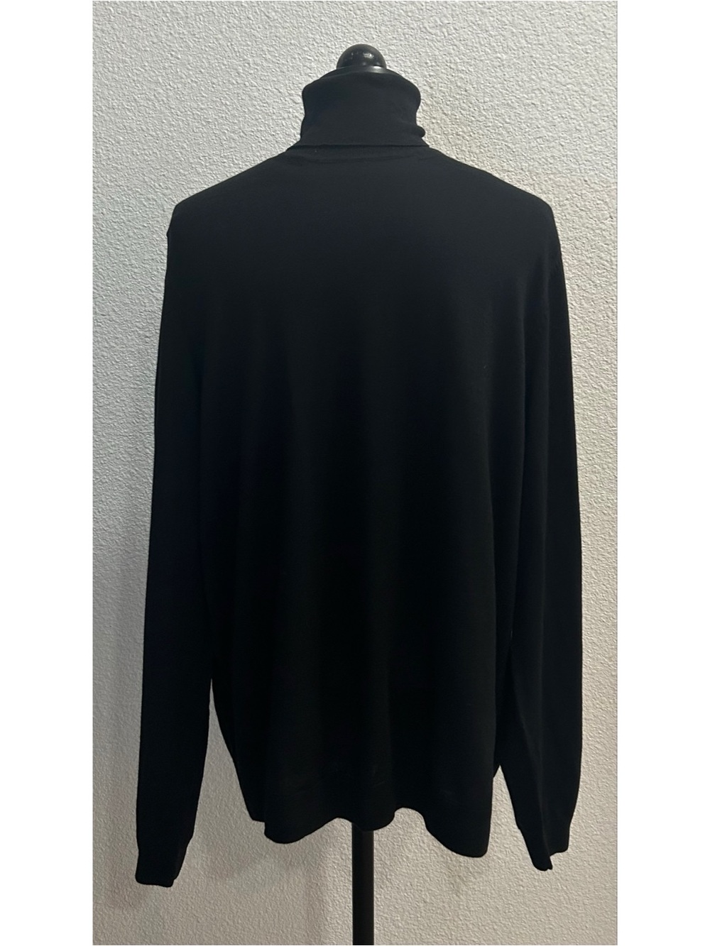 BOSS Hugo Boss Men's Black Italian Yarn Turtleneck Sweater Size XL Slim Preppy